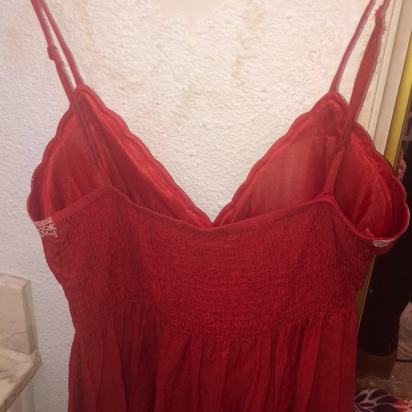 Sweet Feminine Little Red Dress size Medium - Picture 4 of 6